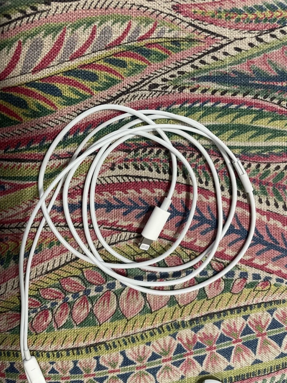 Apple White Lightning EarPods with Remote and Mic